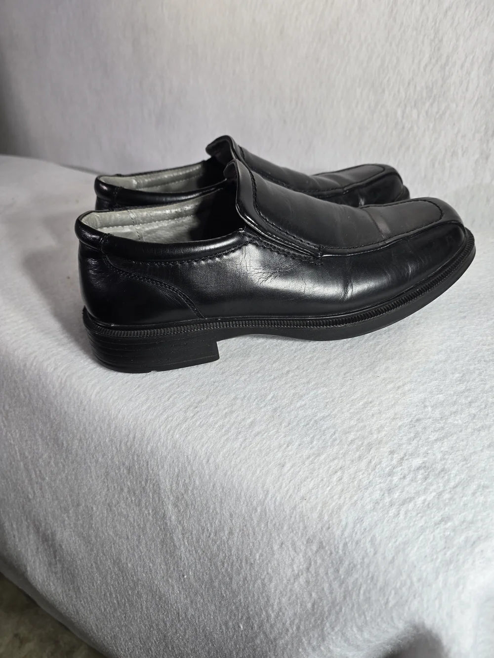 Men's Classic Black Leather Slip-On Loafers From Deer Stag Size 9.5